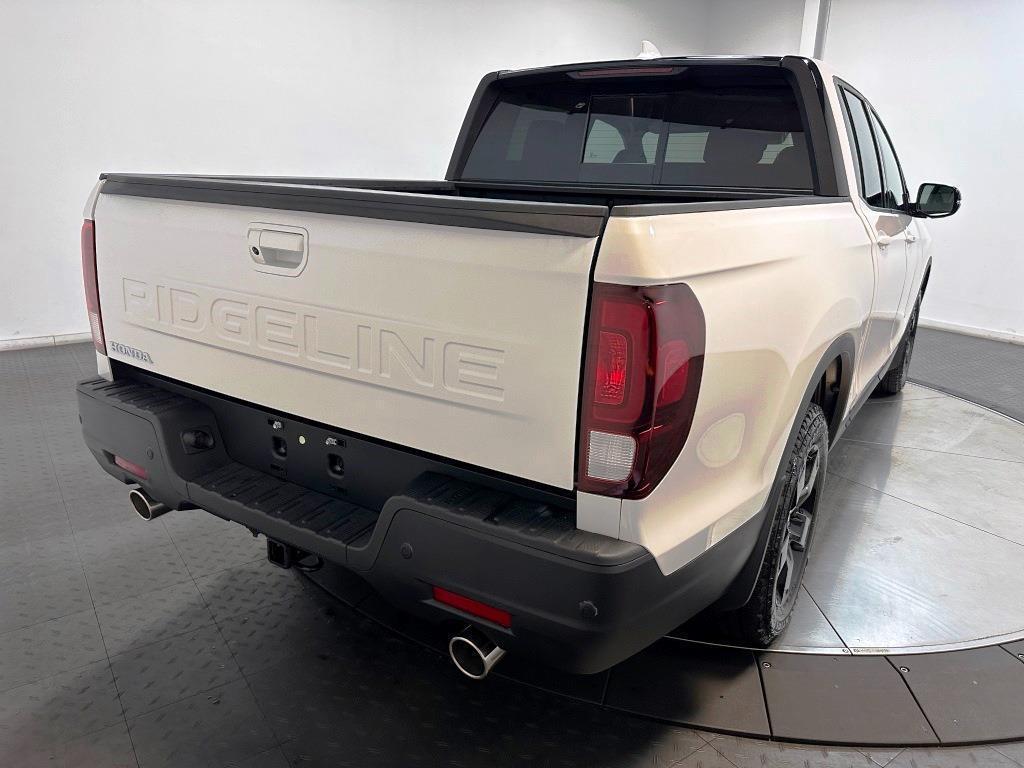 new 2025 Honda Ridgeline car, priced at $48,600