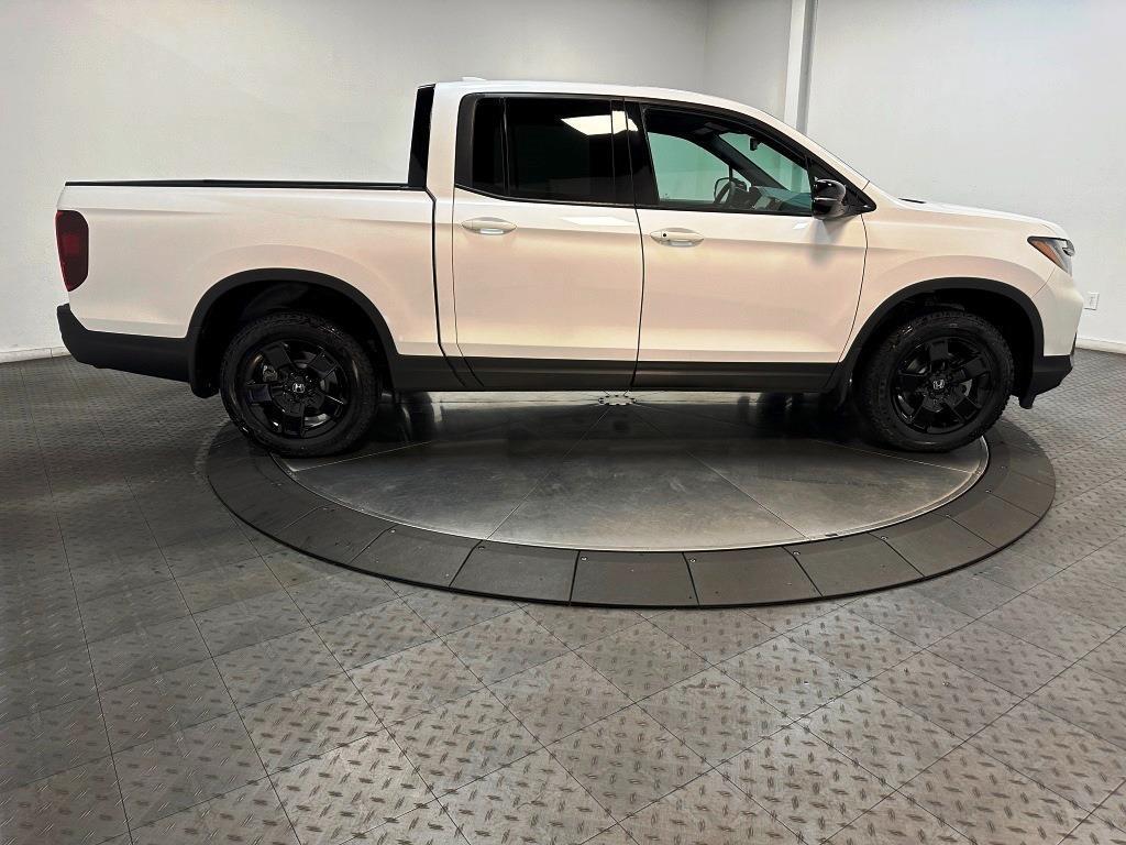 new 2025 Honda Ridgeline car, priced at $48,600