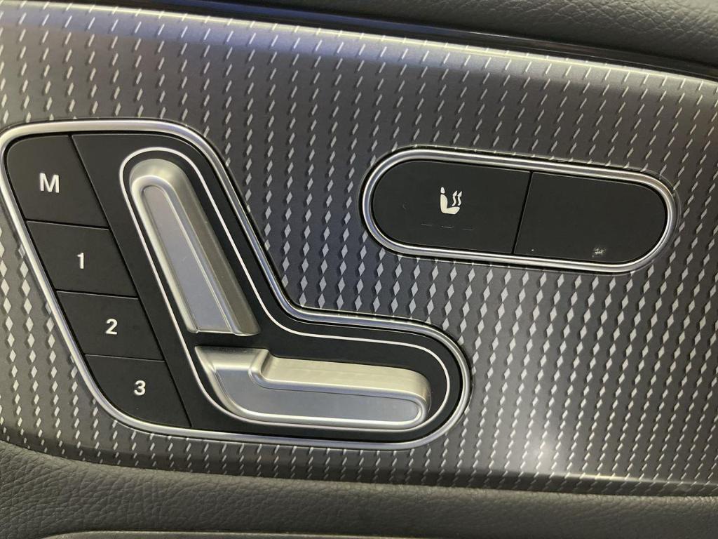used 2021 Mercedes-Benz GLB 250 car, priced at $27,948