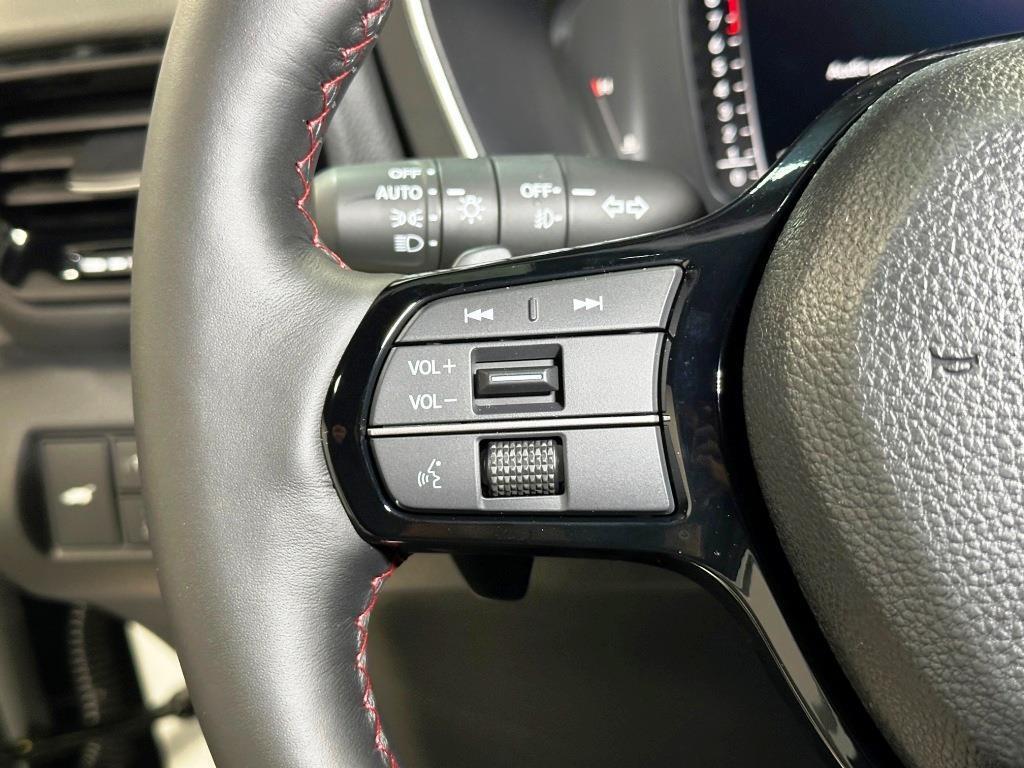 new 2025 Honda Pilot car, priced at $53,280