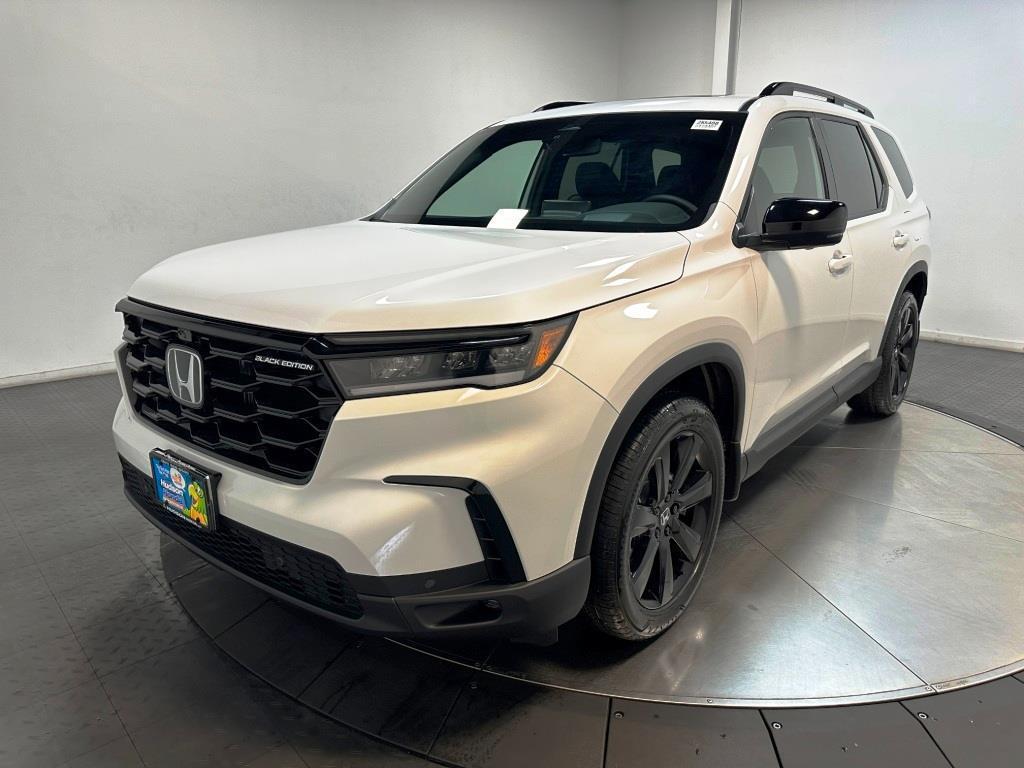 new 2025 Honda Pilot car, priced at $53,280