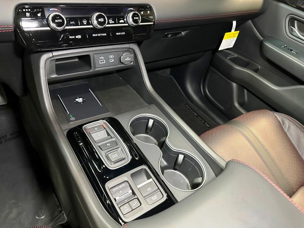 new 2025 Honda Pilot car, priced at $53,280