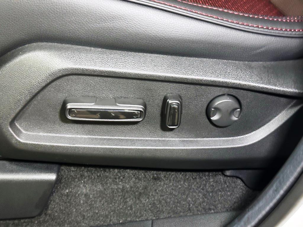 new 2025 Honda Pilot car, priced at $53,280