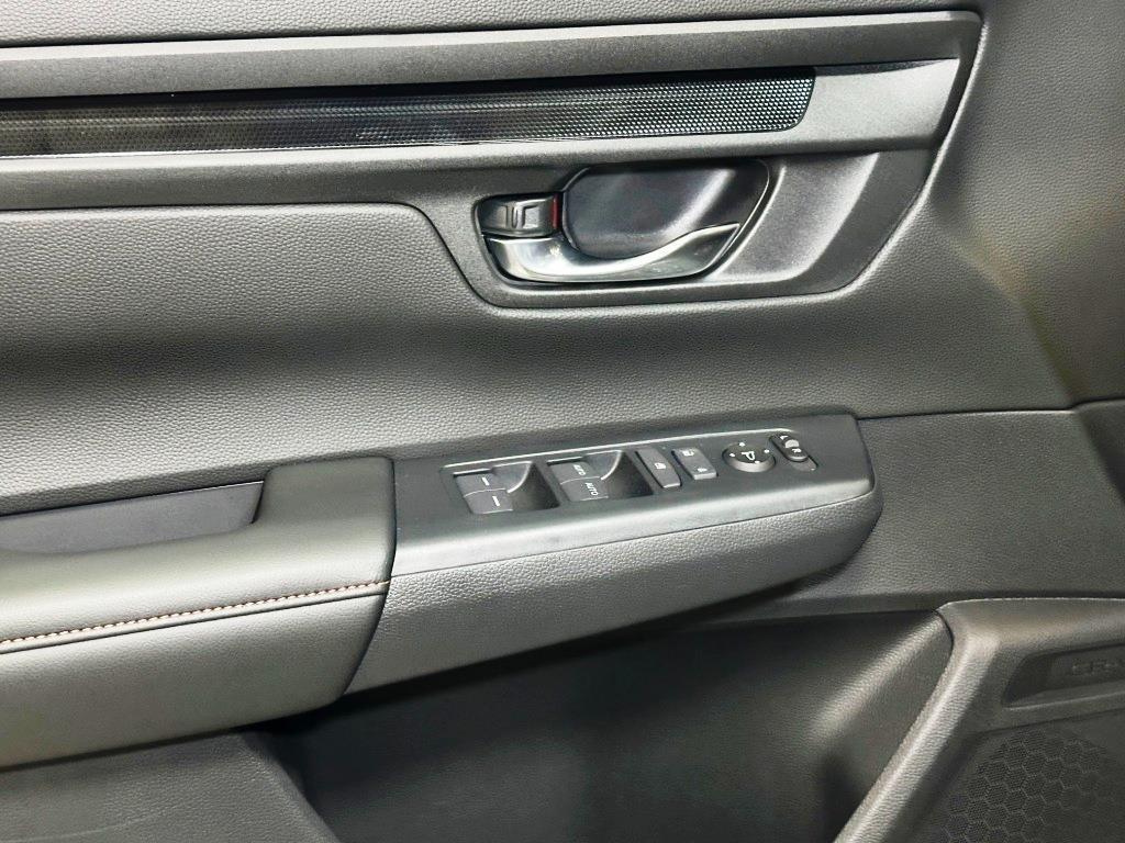 new 2026 Honda CR-V Hybrid car, priced at $40,650