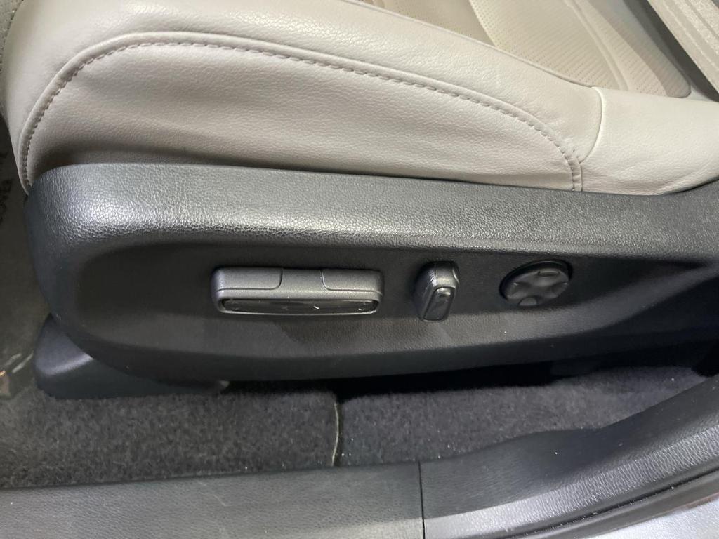 used 2022 Honda CR-V Hybrid car, priced at $27,785