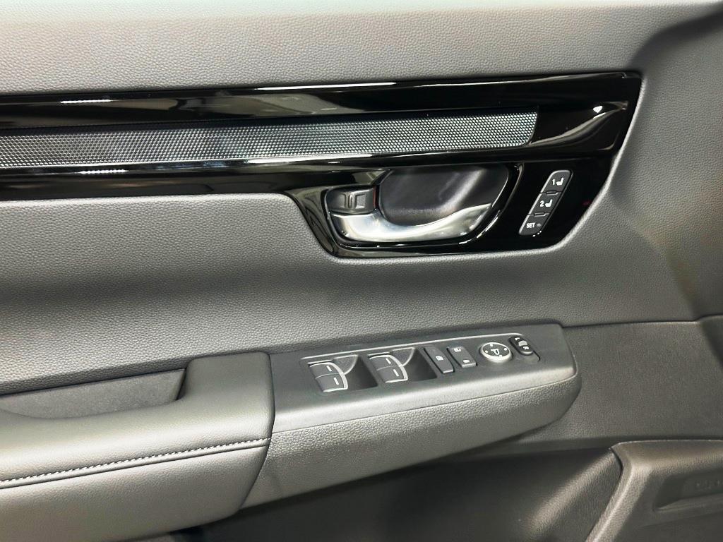 new 2025 Honda CR-V car, priced at $38,350