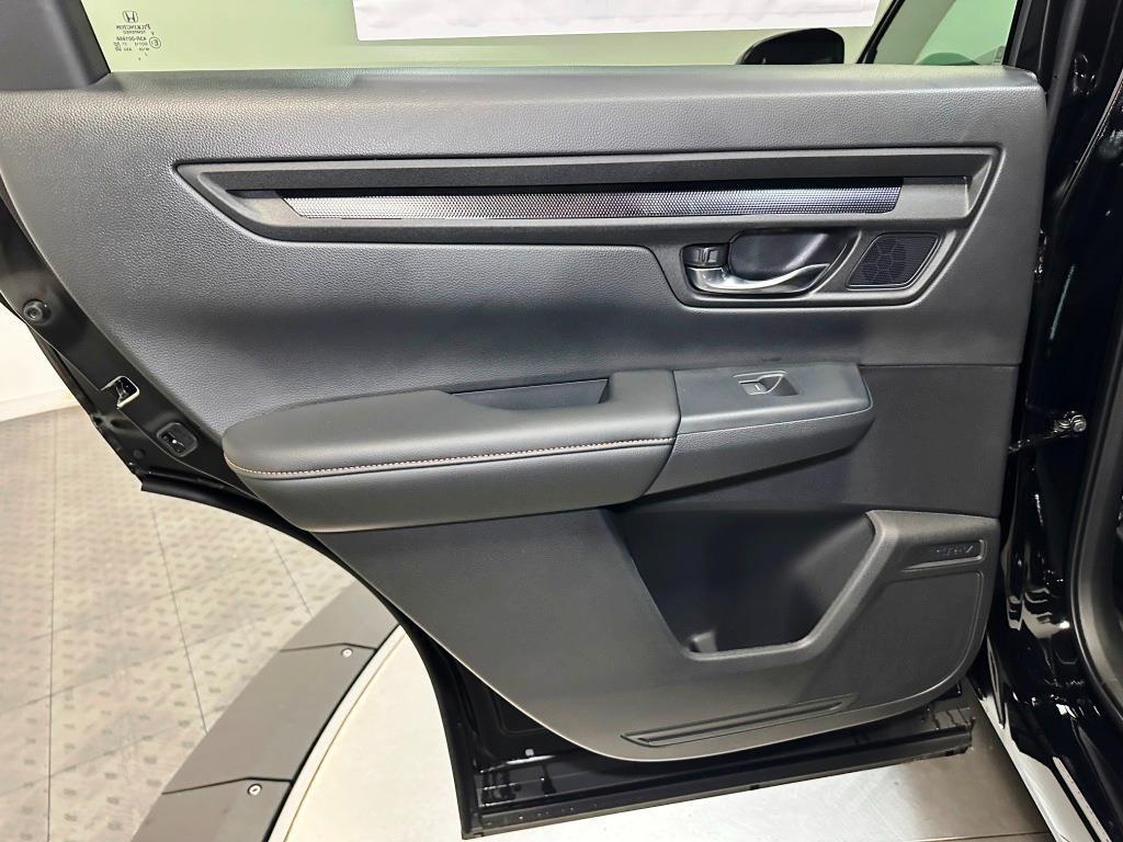 new 2026 Honda CR-V Hybrid car, priced at $40,250