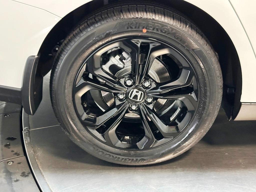 new 2025 Honda Accord car, priced at $31,110