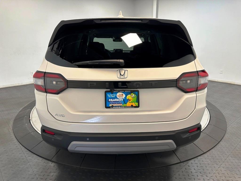 new 2025 Honda Pilot car, priced at $47,505