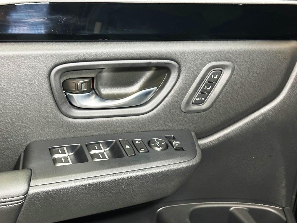 new 2025 Honda Pilot car, priced at $46,050