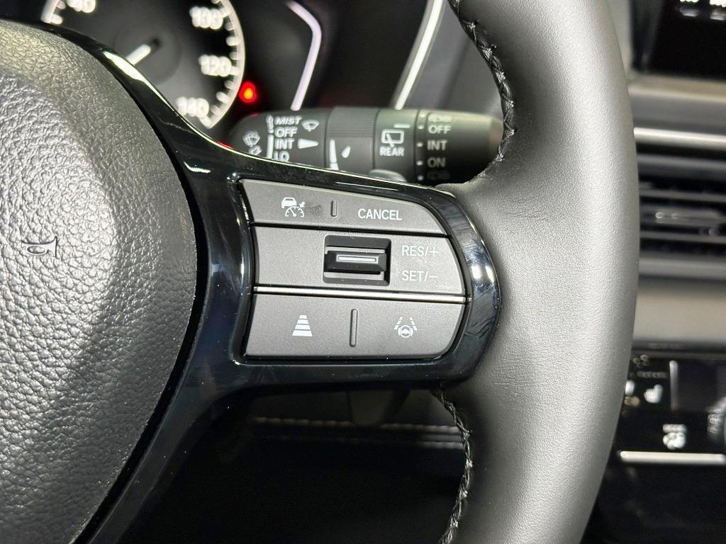 new 2025 Honda Pilot car, priced at $46,050
