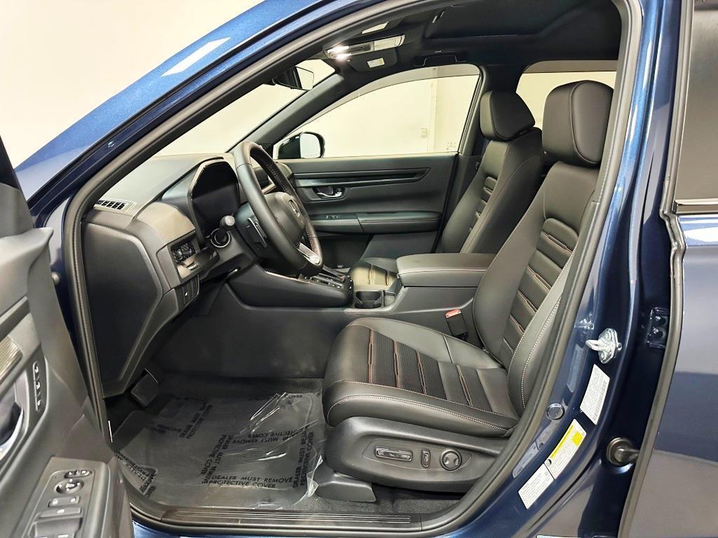 new 2026 Honda CR-V Hybrid car, priced at $40,175