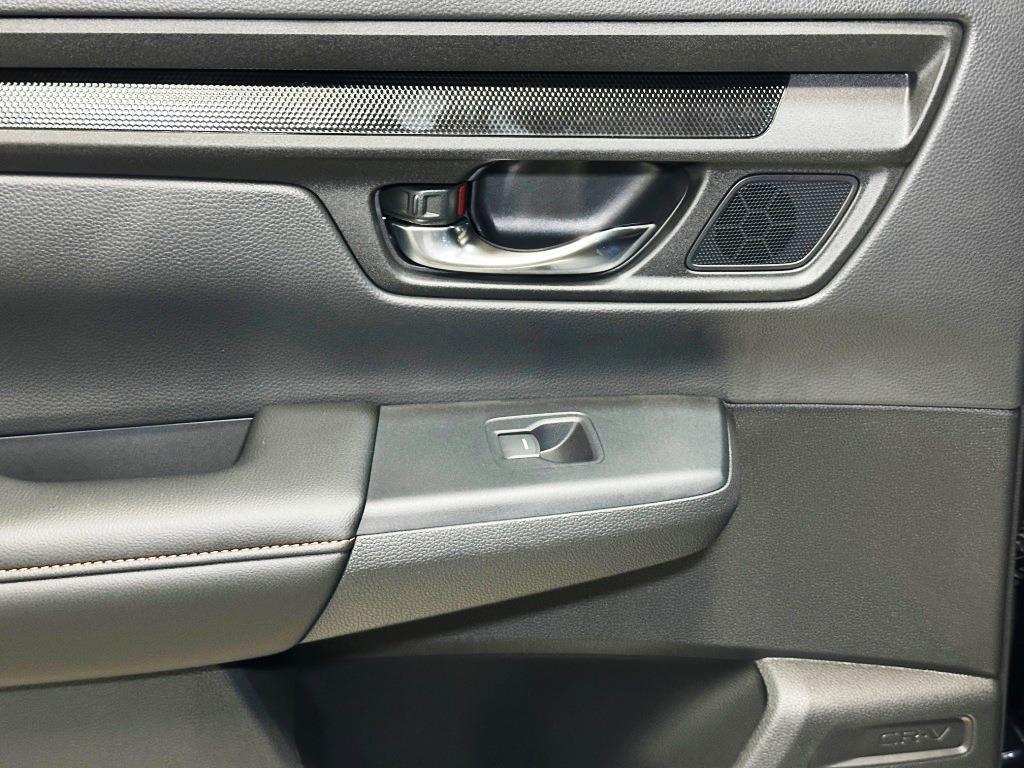 new 2026 Honda CR-V Hybrid car, priced at $40,175