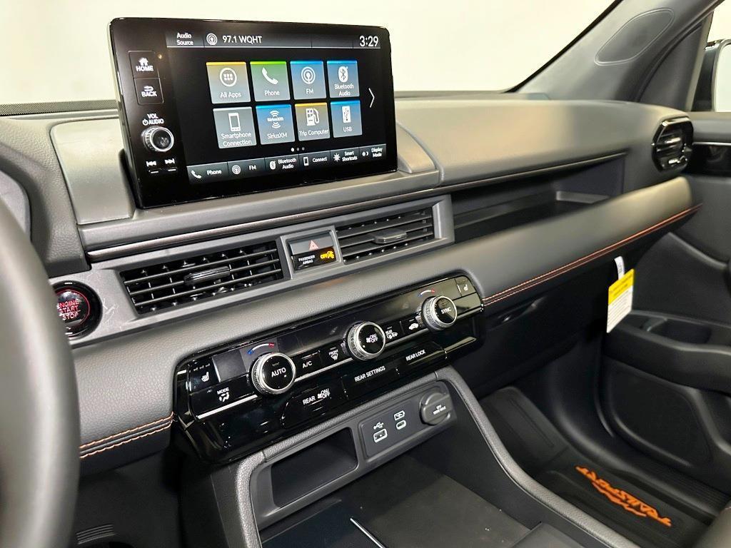 new 2025 Honda Pilot car, priced at $50,895