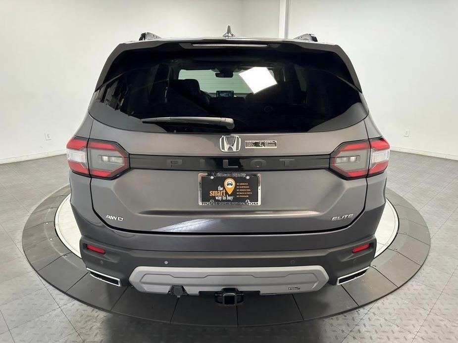 new 2025 Honda Pilot car, priced at $54,475