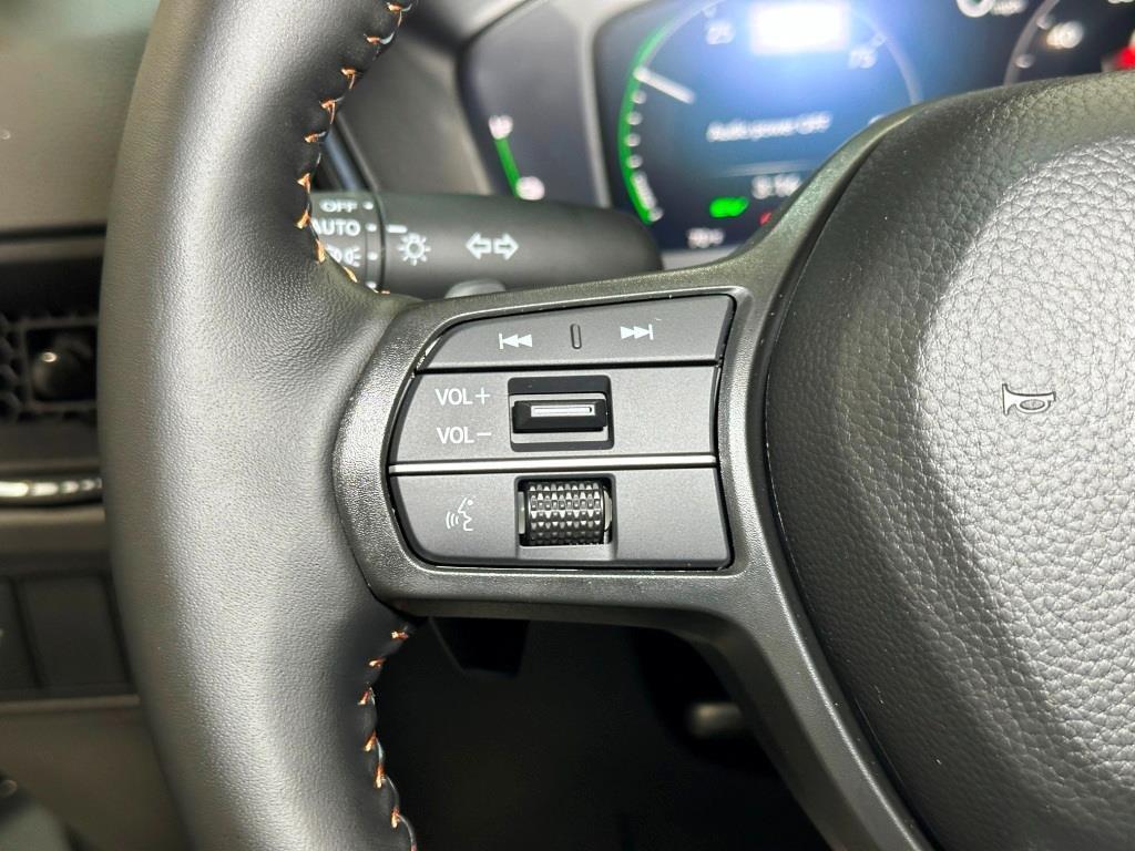 new 2026 Honda CR-V Hybrid car, priced at $42,075