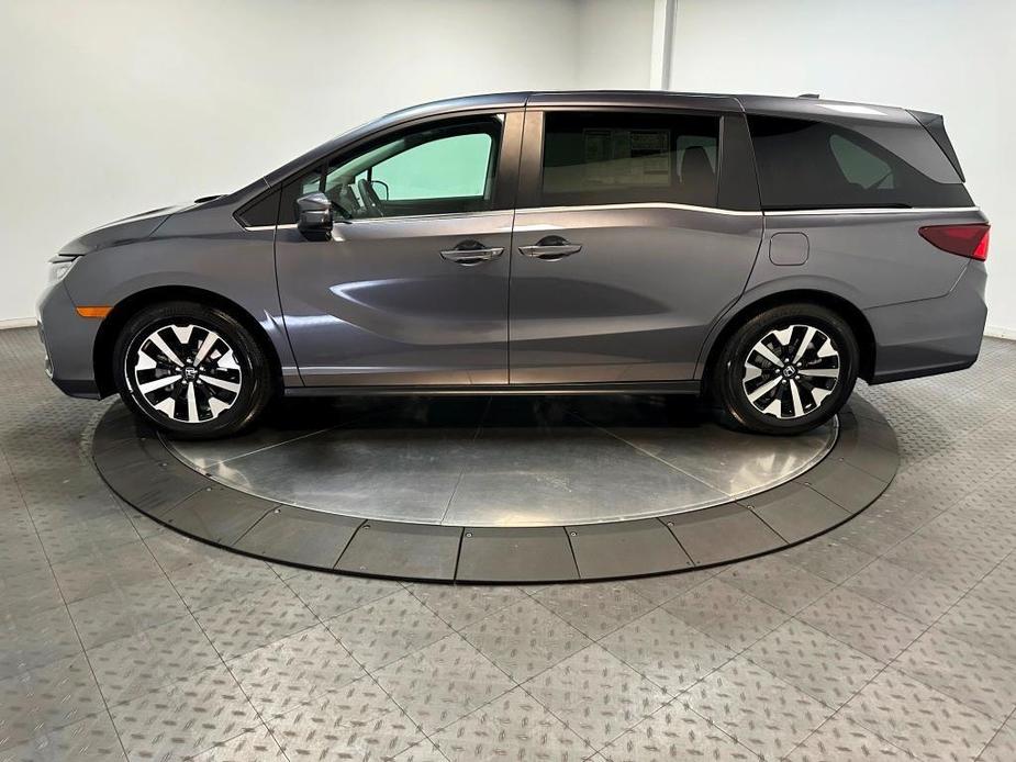 new 2025 Honda Odyssey car, priced at $43,610