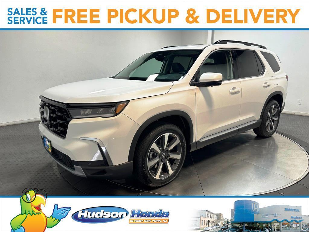 new 2025 Honda Pilot car, priced at $51,780