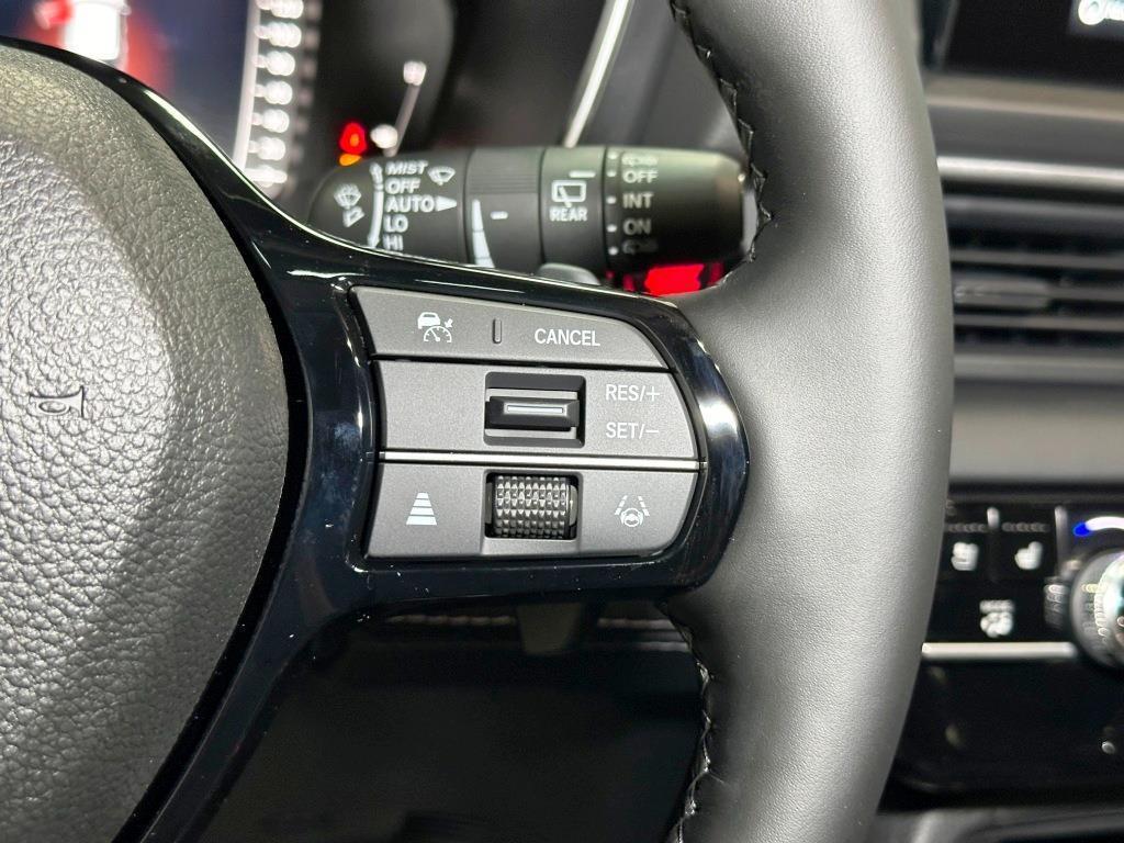 new 2025 Honda Pilot car, priced at $51,780