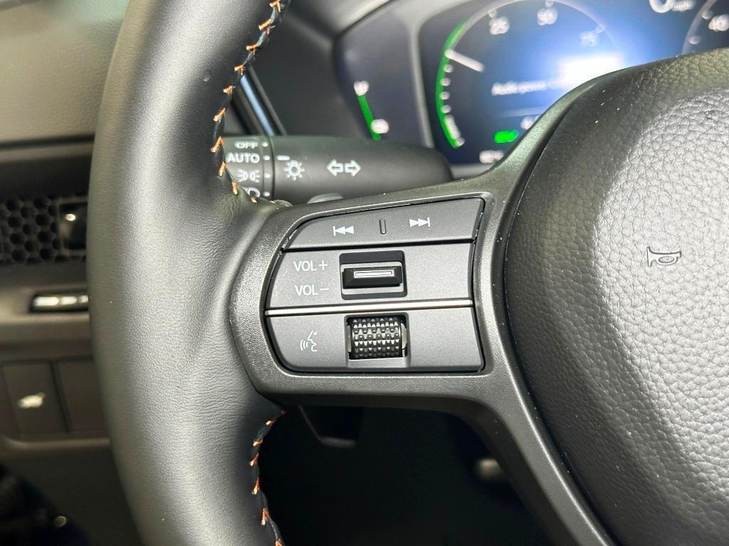 new 2026 Honda CR-V Hybrid car, priced at $40,195