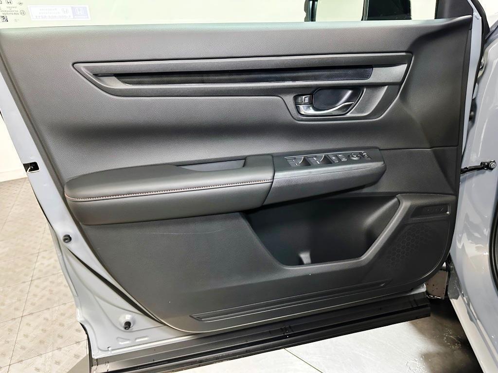 new 2026 Honda CR-V Hybrid car, priced at $39,205