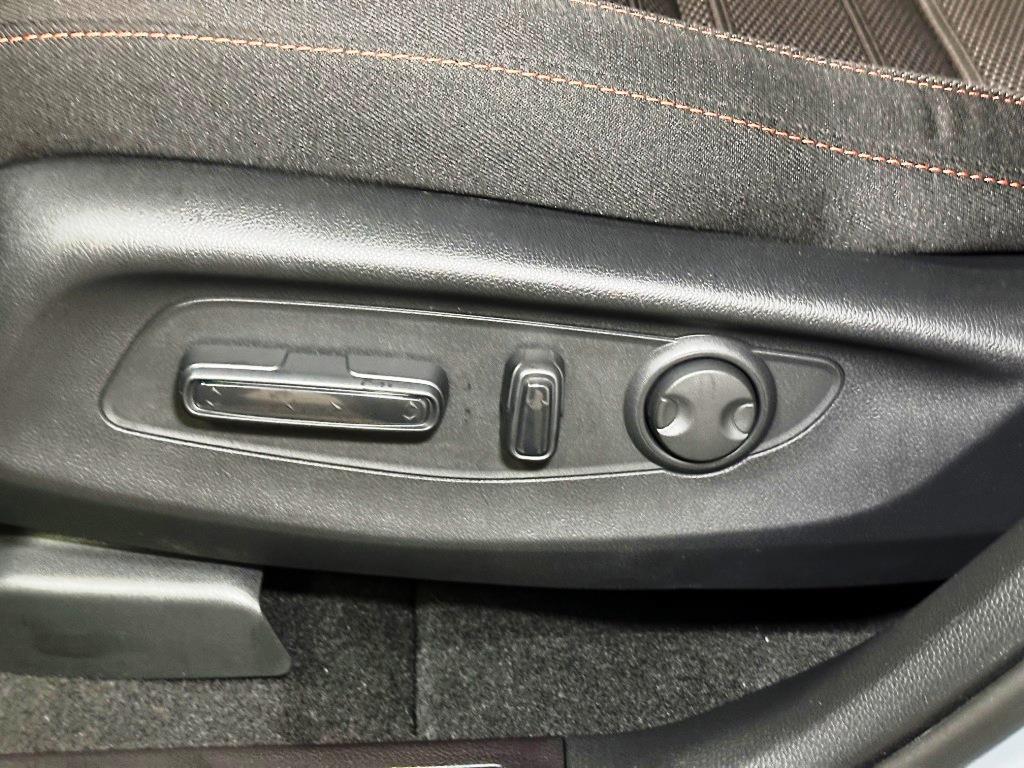 new 2026 Honda CR-V Hybrid car, priced at $39,205