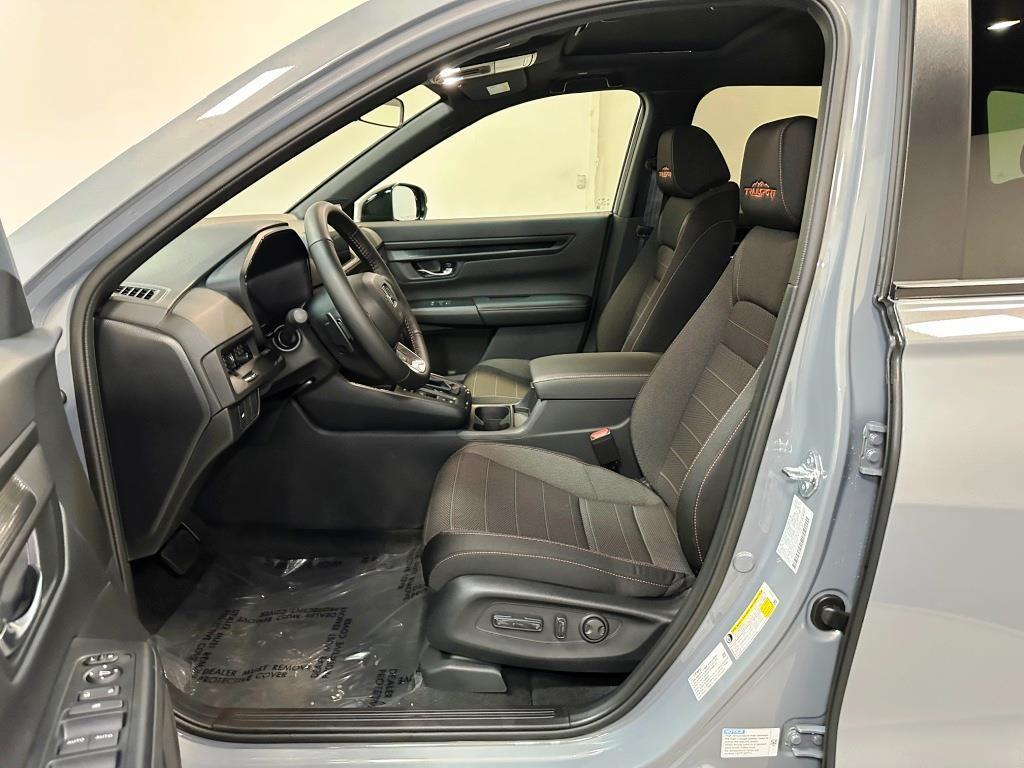 new 2026 Honda CR-V Hybrid car, priced at $39,205