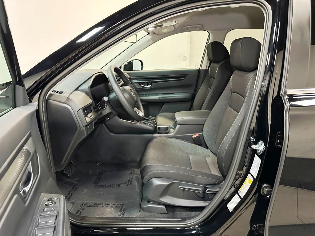 new 2025 Honda CR-V car, priced at $32,995