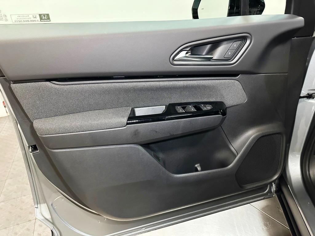 new 2025 Honda Prologue car, priced at $42,081