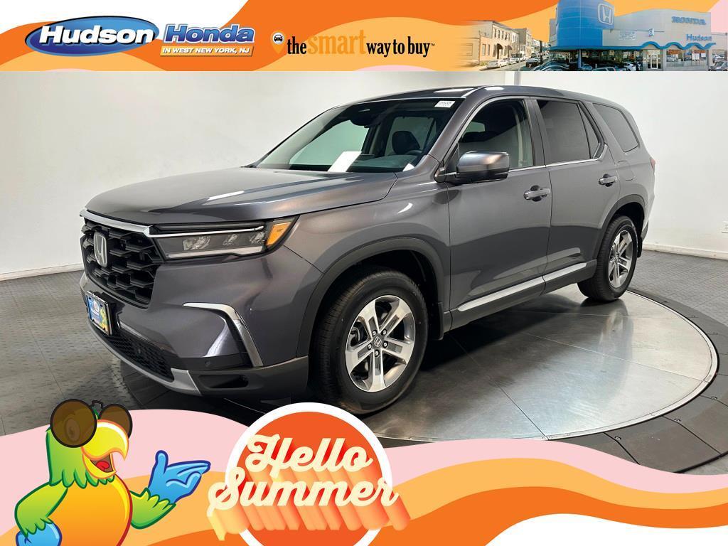 new 2025 Honda Pilot car, priced at $46,050