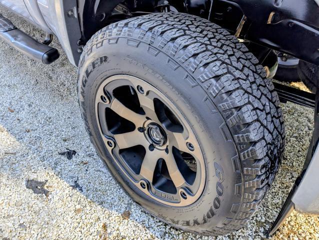 used 2017 Toyota Tundra car, priced at $26,900