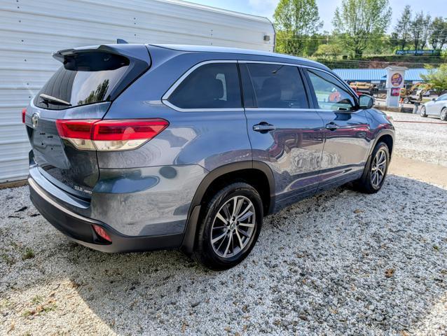 used 2017 Toyota Highlander car, priced at $22,900