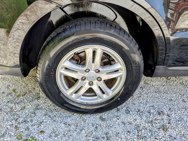 used 2012 Hyundai Santa Fe car, priced at $6,400