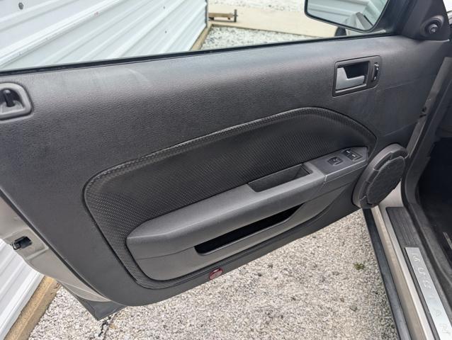 used 2009 Ford Mustang car, priced at $8,900