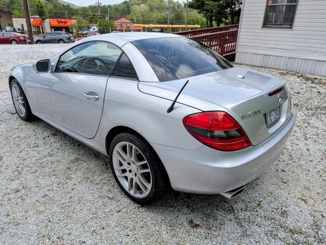 used 2009 Mercedes-Benz SLK-Class car, priced at $11,500
