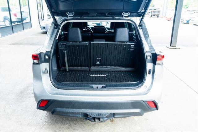 used 2022 Toyota Highlander car, priced at $38,011
