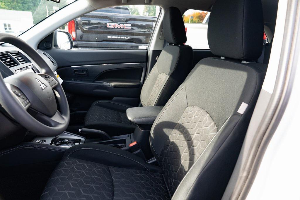 new 2025 Mitsubishi Outlander Sport car, priced at $26,541