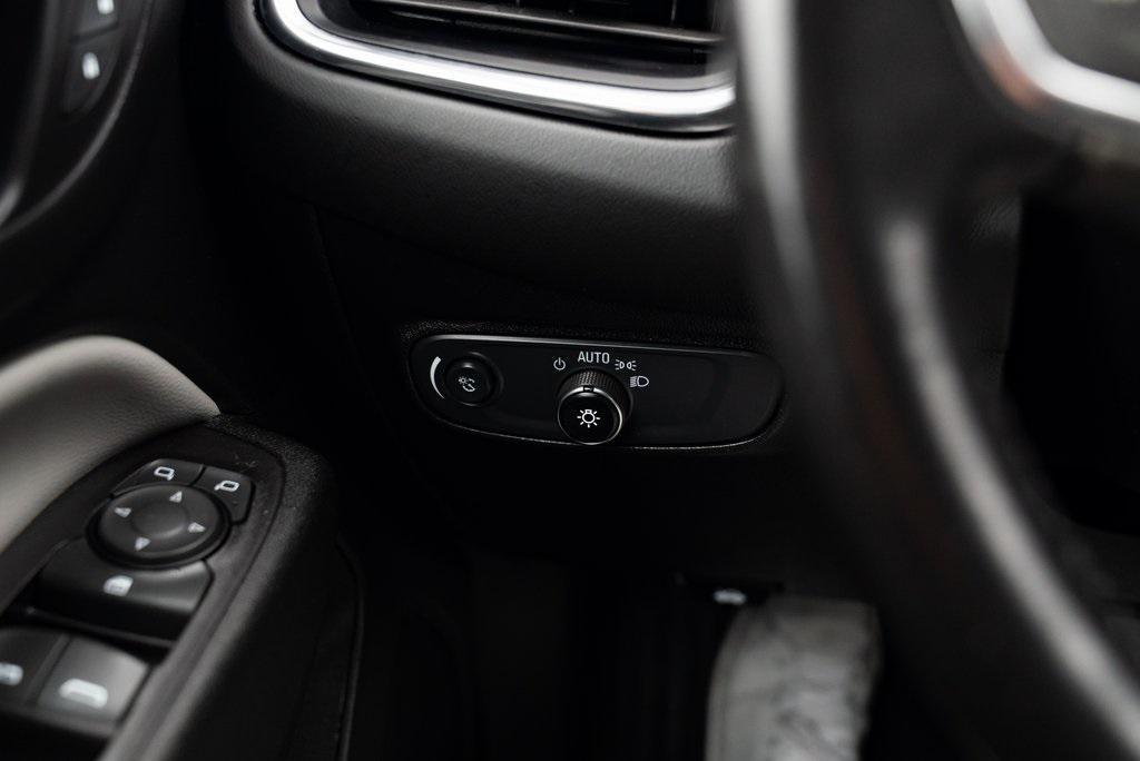 used 2019 Chevrolet Equinox car, priced at $19,904