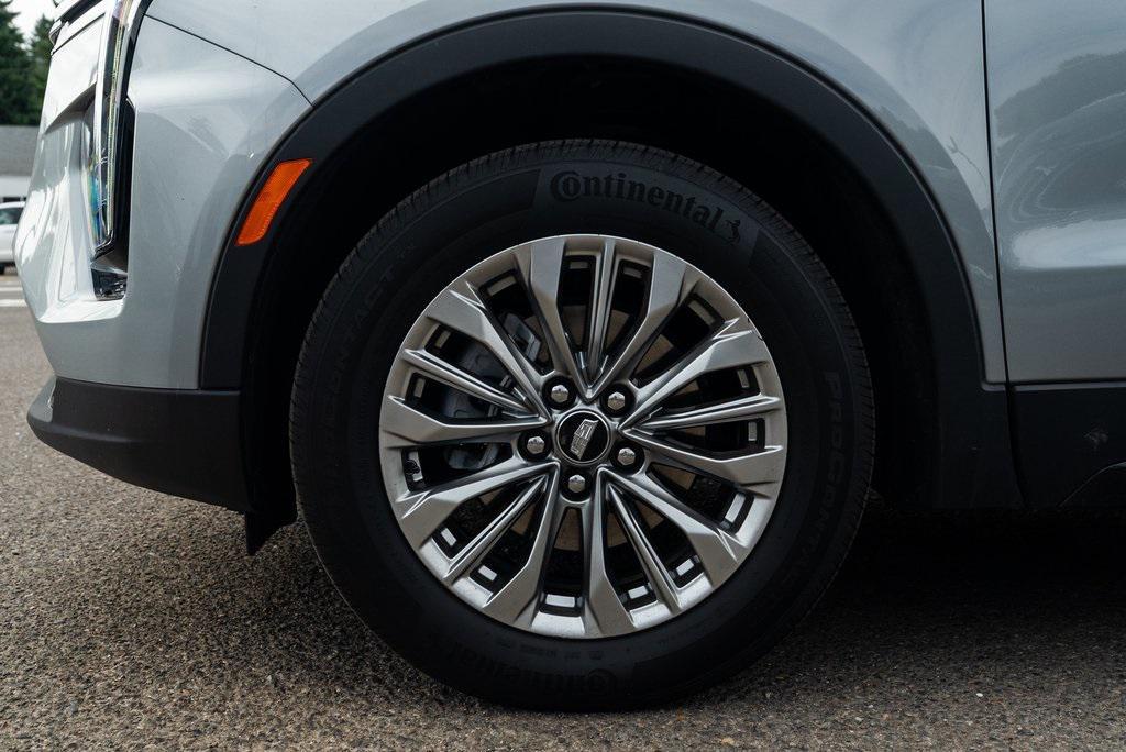 used 2024 Cadillac XT4 car, priced at $33,897