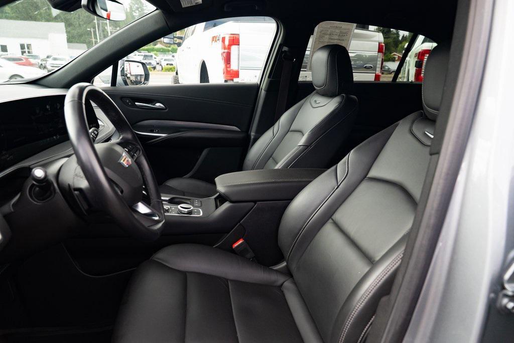 used 2024 Cadillac XT4 car, priced at $33,897