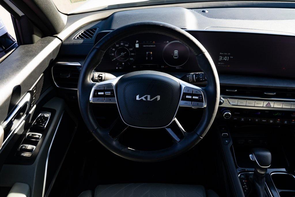 used 2024 Kia Telluride car, priced at $41,997