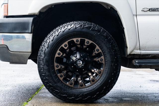 used 2004 Chevrolet Silverado 2500 car, priced at $12,990