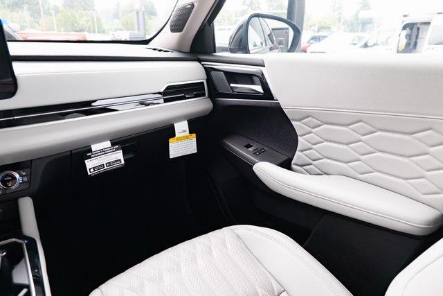 new 2025 Mitsubishi Outlander car, priced at $40,821