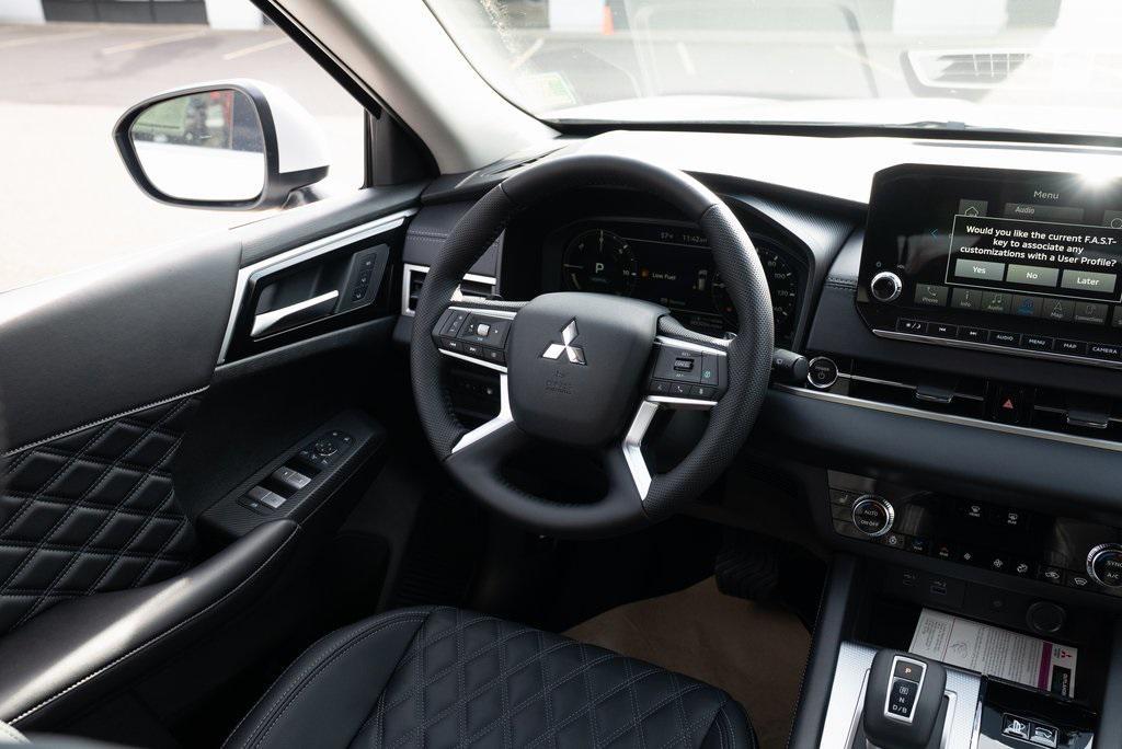 new 2025 Mitsubishi Outlander PHEV car, priced at $48,210