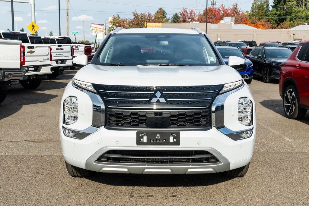 new 2025 Mitsubishi Outlander PHEV car, priced at $48,210