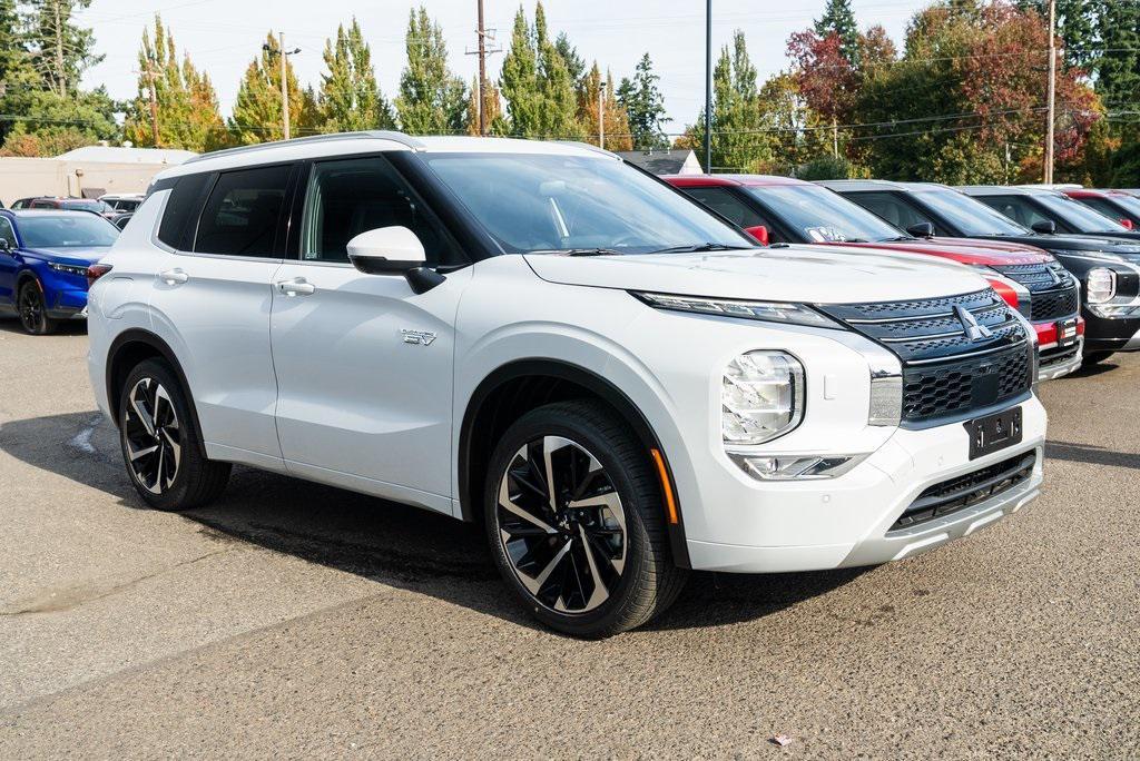 new 2025 Mitsubishi Outlander PHEV car, priced at $48,210