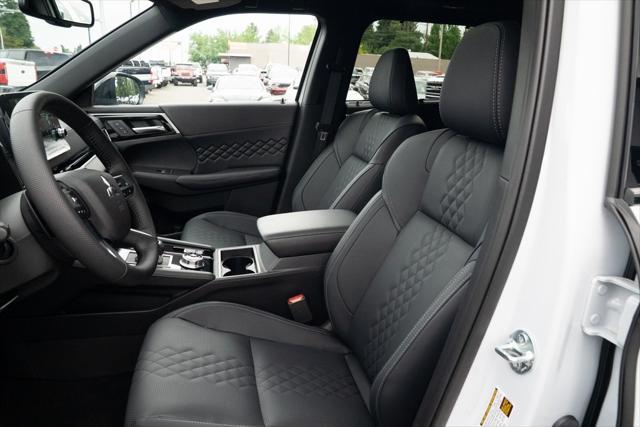 new 2025 Mitsubishi Outlander PHEV car, priced at $51,645