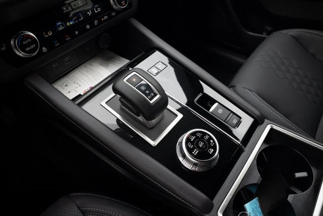 new 2025 Mitsubishi Outlander PHEV car, priced at $51,645