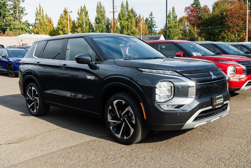 new 2025 Mitsubishi Outlander PHEV car, priced at $44,436