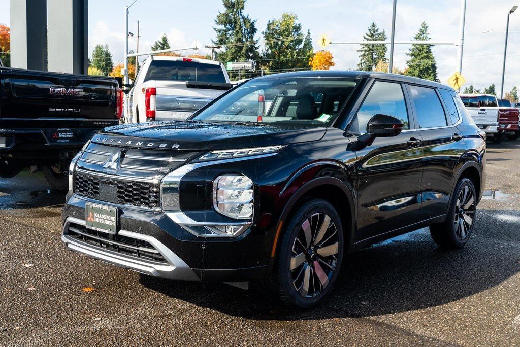 new 2025 Mitsubishi Outlander car, priced at $38,200